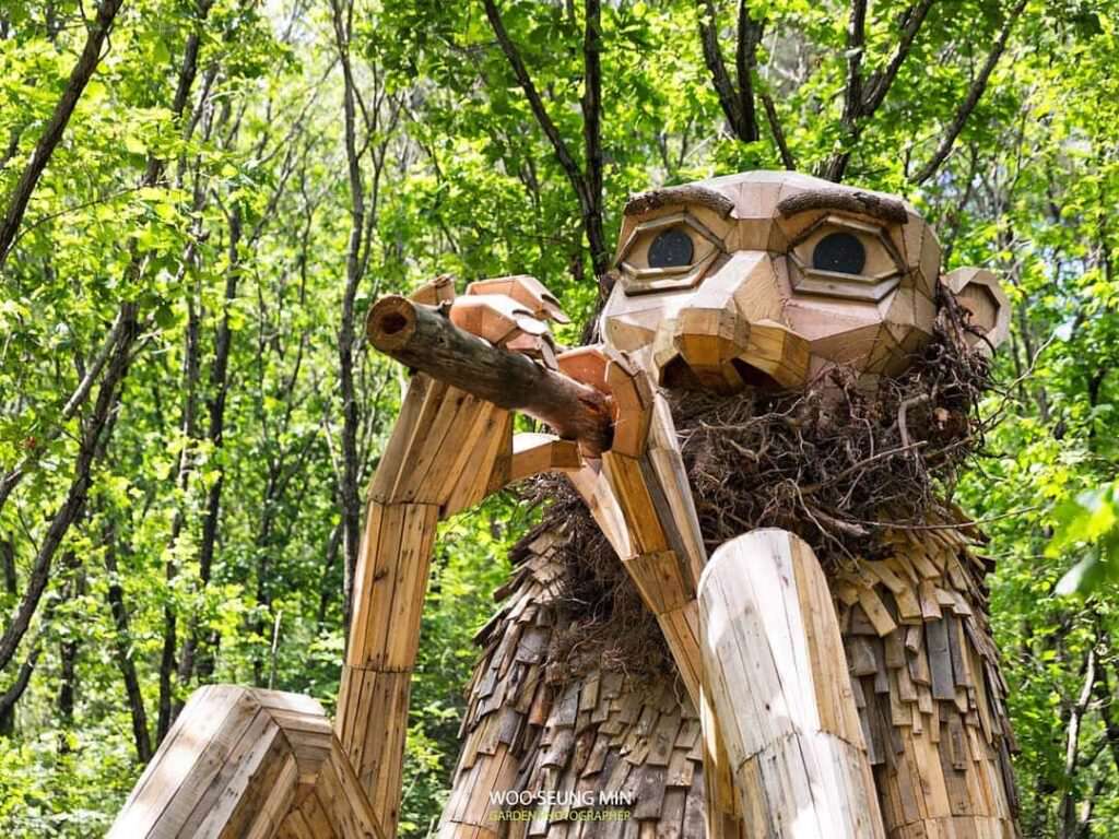 thomas dambo riciclo