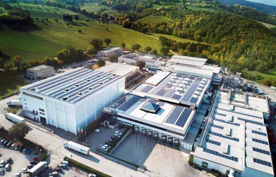 Allevamento intensivo polli FIleni 5