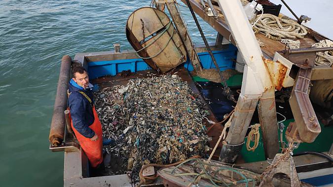 rifiuti ecoballe Mar Tirreno 8