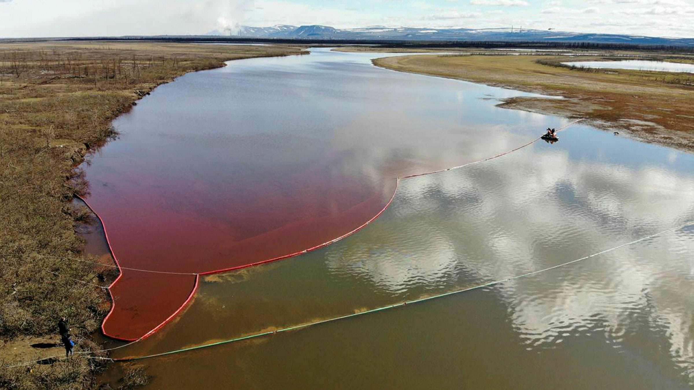 Disastro Artico, i dirigenti della centrale accusati di negligenza verranno sostituiti 2 Gasolio fuoriuscita siberia