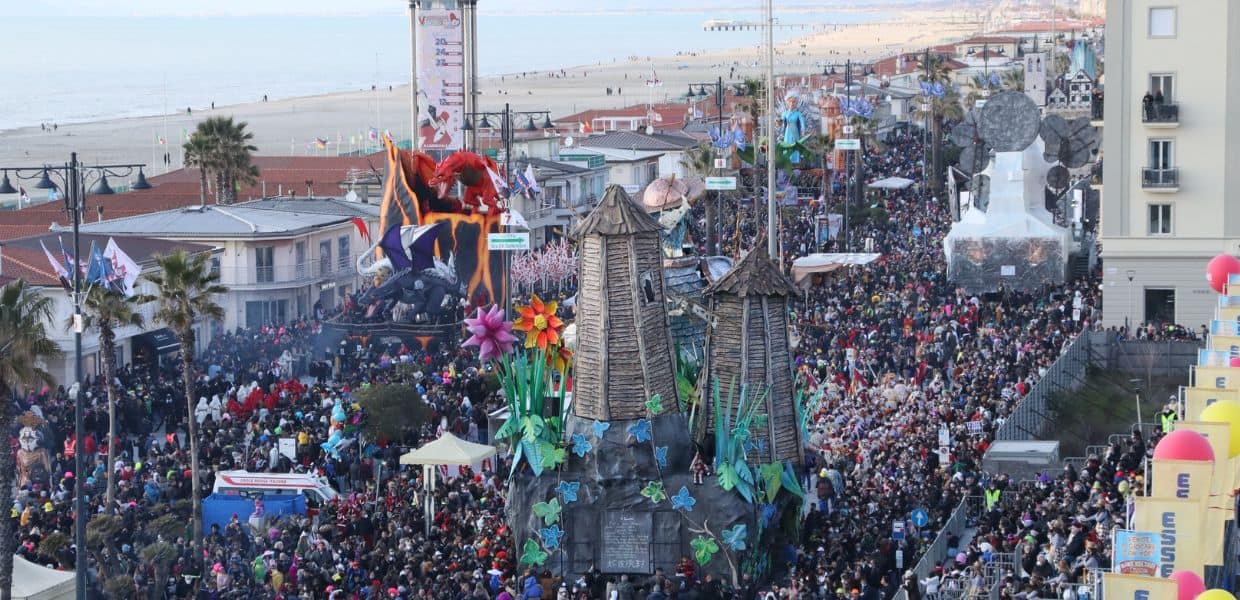 Carnevale Viareggio mette al bando la plastica