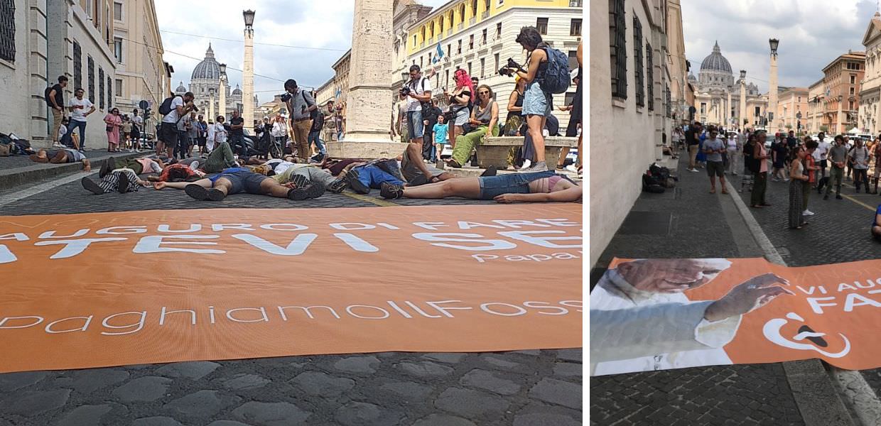 ultima generazione die-in via della conciliazione roma