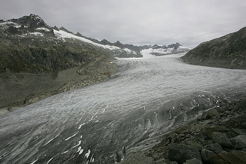 Ghiacciai in scioglimento, sul Rodano nasce un laghetto mai visto prima