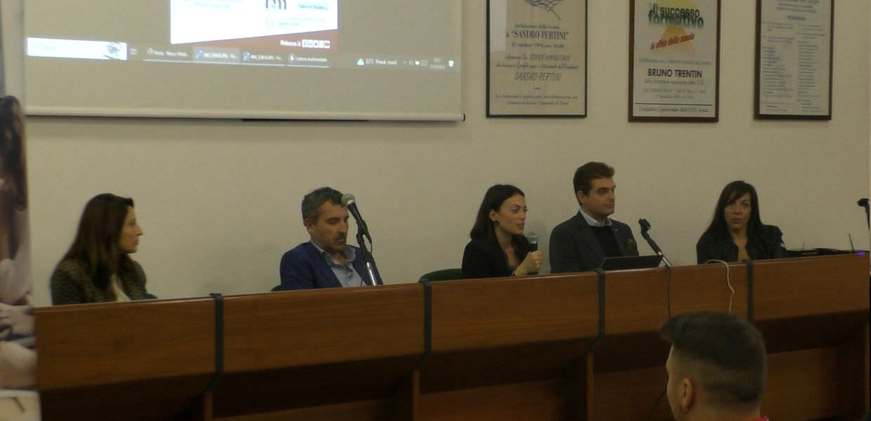 Terni, Ipsia, apprendistato duale, i ragazzi al lavoro in azienda