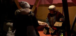 Cerreto di Spoleto (Pg), 100 figuranti per il Presepe Vivente, foto scene mestieri