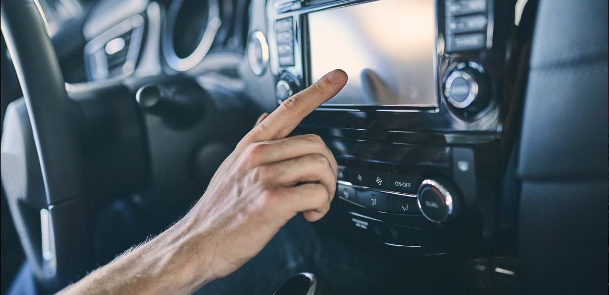 La musica alla guida influenza la nostra sicurezza, i generi consigliati