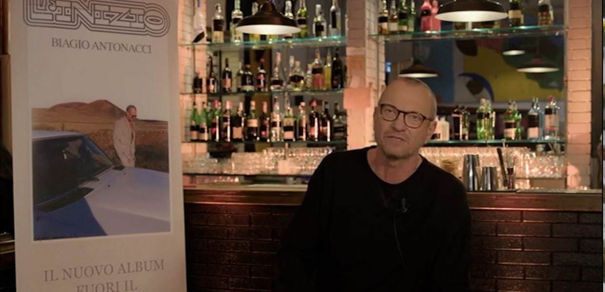 Musica, Biagio Antonacci torna con il nuovo album 'L'inizio', che forse ha un titolo sbagliato
