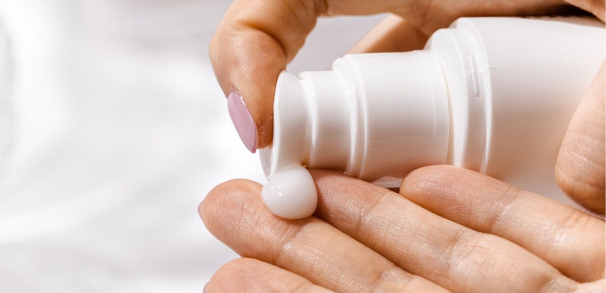 microplastiche regole ue inquinamento aziende cosmetiche