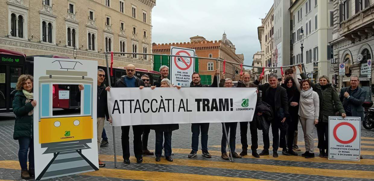 Città 2030 di Legambiente fa tappa a Roma con l'iniziativa “Attaccáti al Tram”