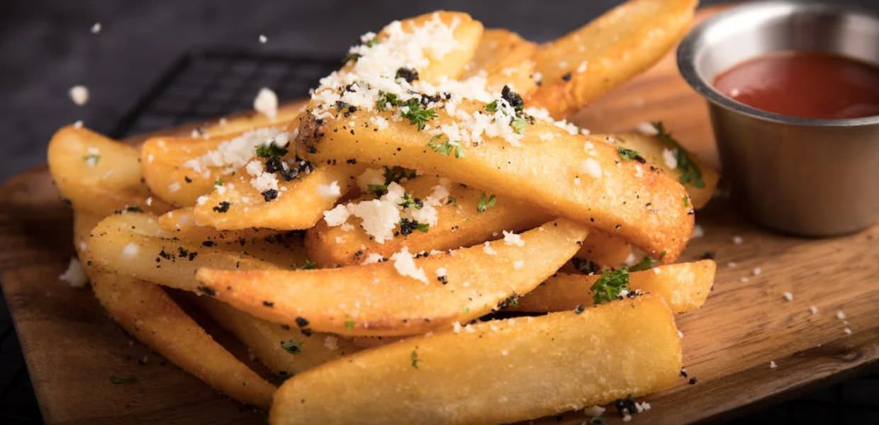 Friggitrice ad aria, il metodo di cottura entra nelle etichette dei cibi al supermercato