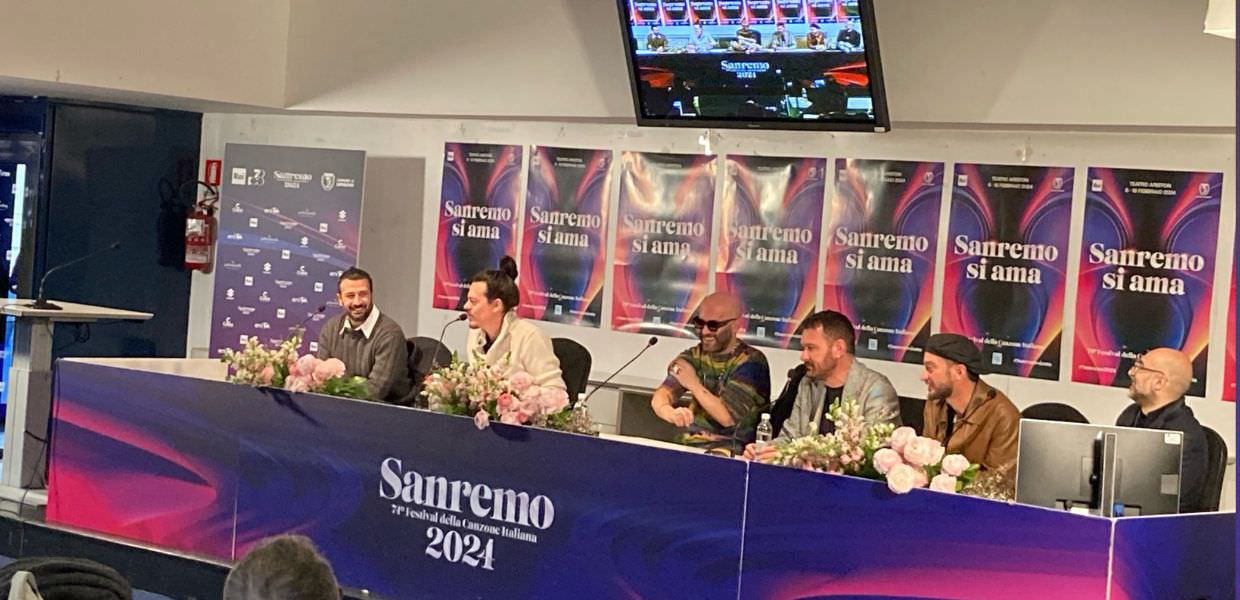 Sanremo 2024, terza serata più seguita dal 1995. Oggi sul palco Lorella Cuccarini ed 80 cantanti
