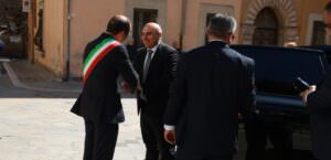 Umbria, l’ambasciatore dell’Azerbaigian in visita istituzionale per favorire turismo e commercio, arrivo ambasciatore