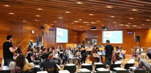 Musica, il primo segnale radio della storia diventa un brano hip hop, foto orchestra onda marconi