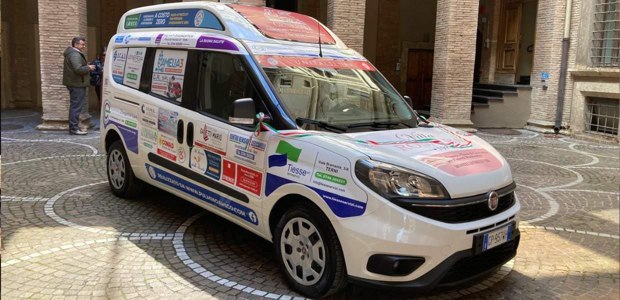 Terni, taglio del nastro per il nuovo ‘Pulmino Amico’