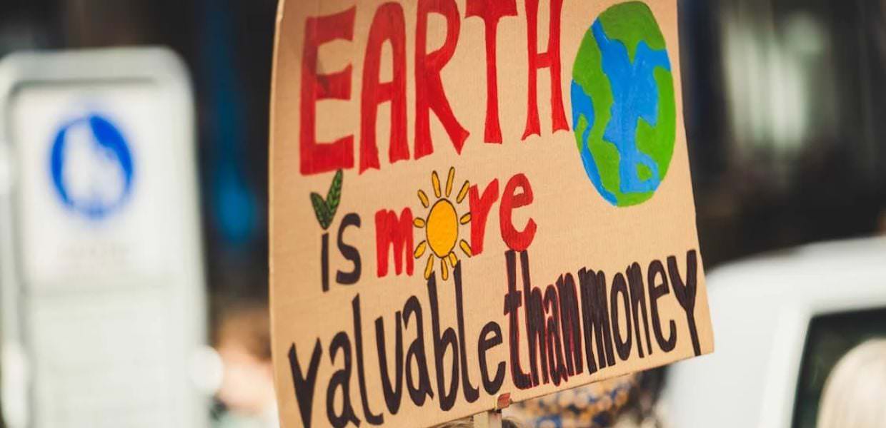 Elezioni europee, nuovo studio Greenpeace “La politica italiana continua a ignorare la crisi climatica”