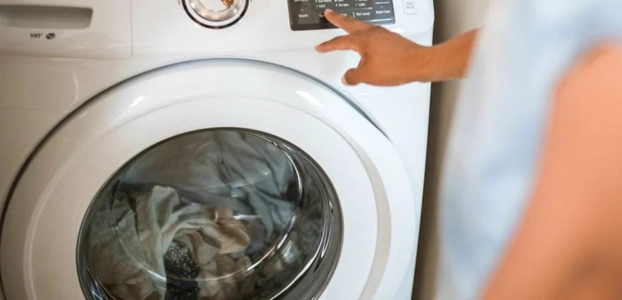 Lavatrice, consigli per la pulizia e per un bucato sostenibile