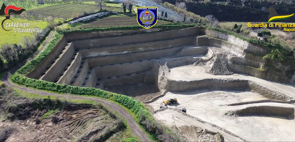 rifiuti cava arresto imprenditore napoli