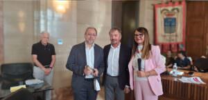 Terni, celebrata l’ ‘Ape d’oro’, riconoscimento a cittadini e associazioni, foto Fausto Dominici premio alla memoria di Piero Amerini