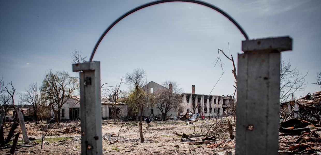 Trasformare le macerie della guerra in mattoni, è possibile con una fabbrica “portatile”