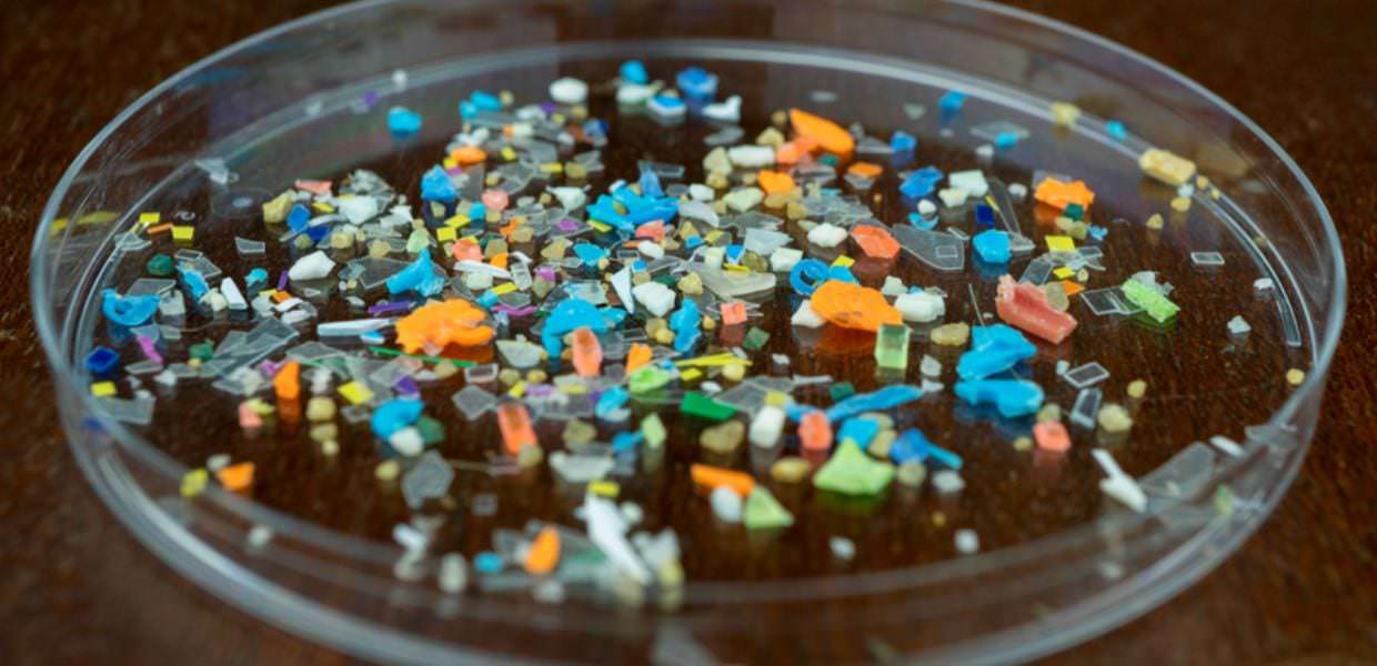 Microplastiche negli oceani, uno studio svela i segreti dei loro movimenti