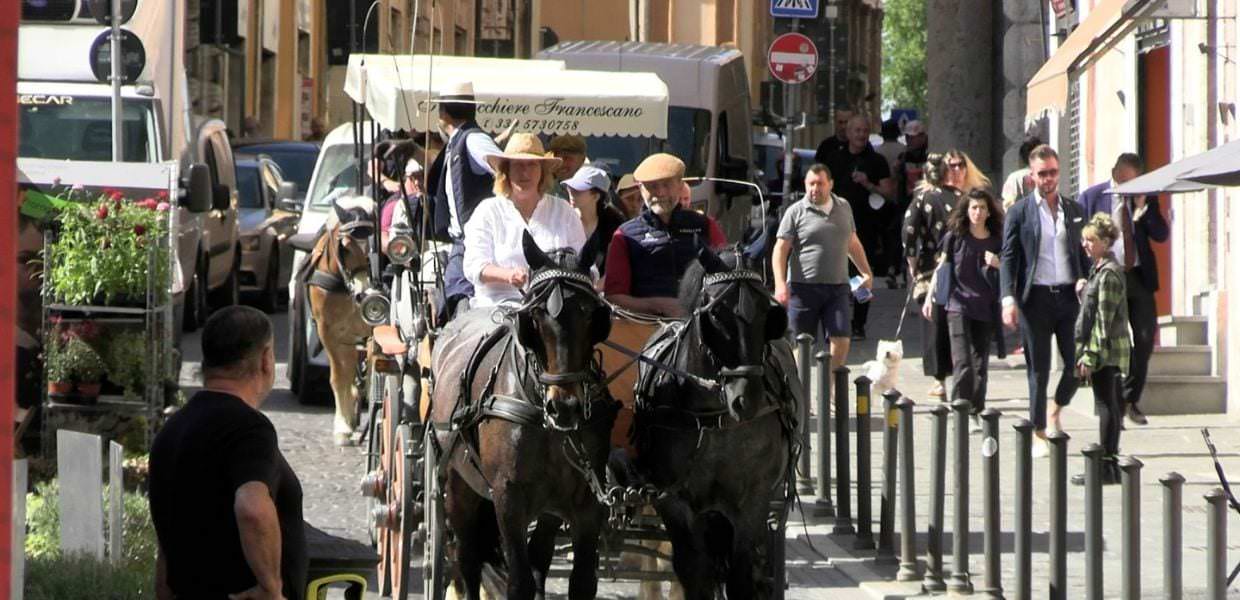 Sociale, tra Toscana ed Umbria in carrozza, turismo lento ed inclusione