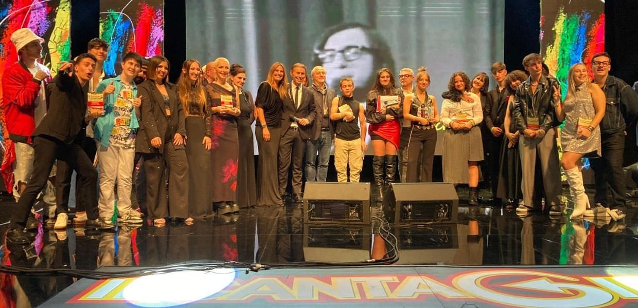 Musica, a Senigallia (An) grande successo e tanti ospiti per la finale del Cantagiro 2024