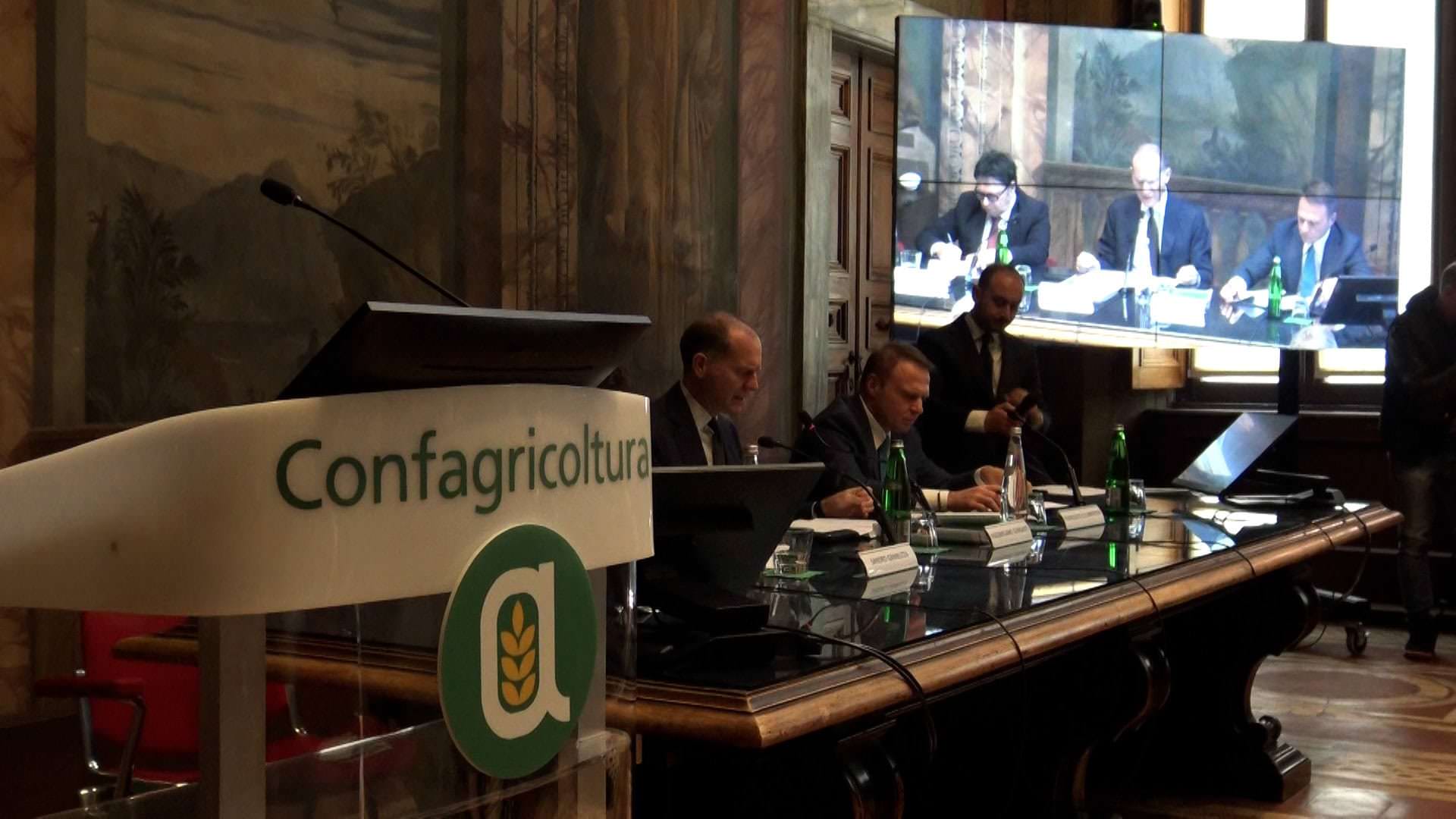 La sicurezza nel mondo agricolo, il caporalato è ancora una piaga