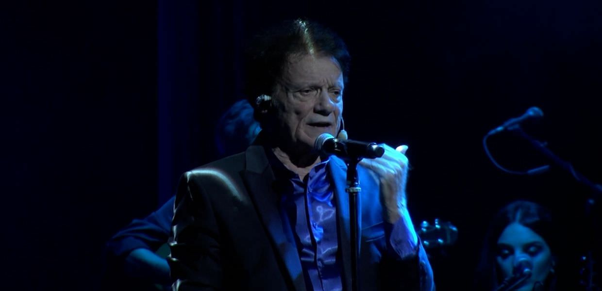 Musica, a Terni partecipazione ed emozione per lo show di Massimo Ranieri