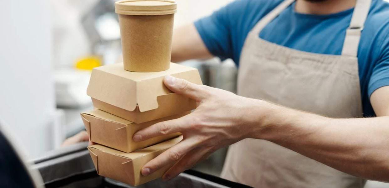 Spreco alimentare, per la doggy bag o il delivery meglio gli imballaggi sostenibili