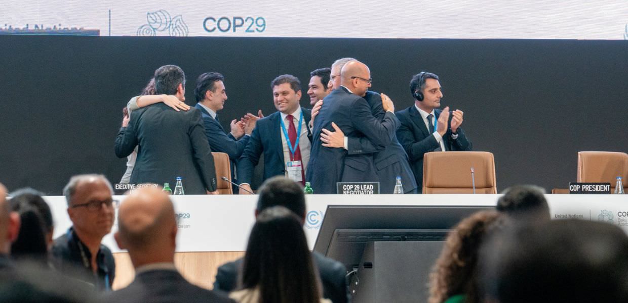 COP29, raggiunto l'accordo. Ma per i Paesi poveri è un tradimento