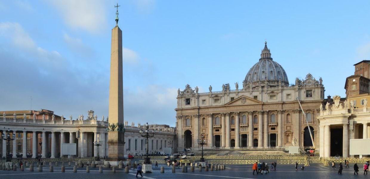 Con l'apertura della Porta Santa parte il Giubileo 2025