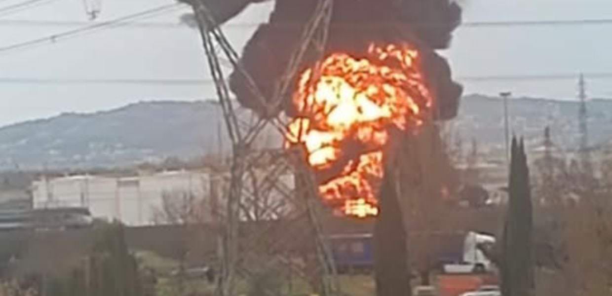 ENI, Firenze, violenta esplosione in un deposito di gas naturale di ENI