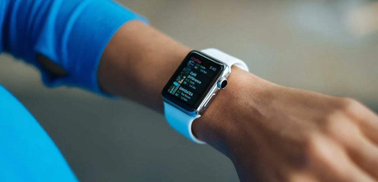 PFAS, si trovano anche nei cinturini degli smartwatch. Lo studio