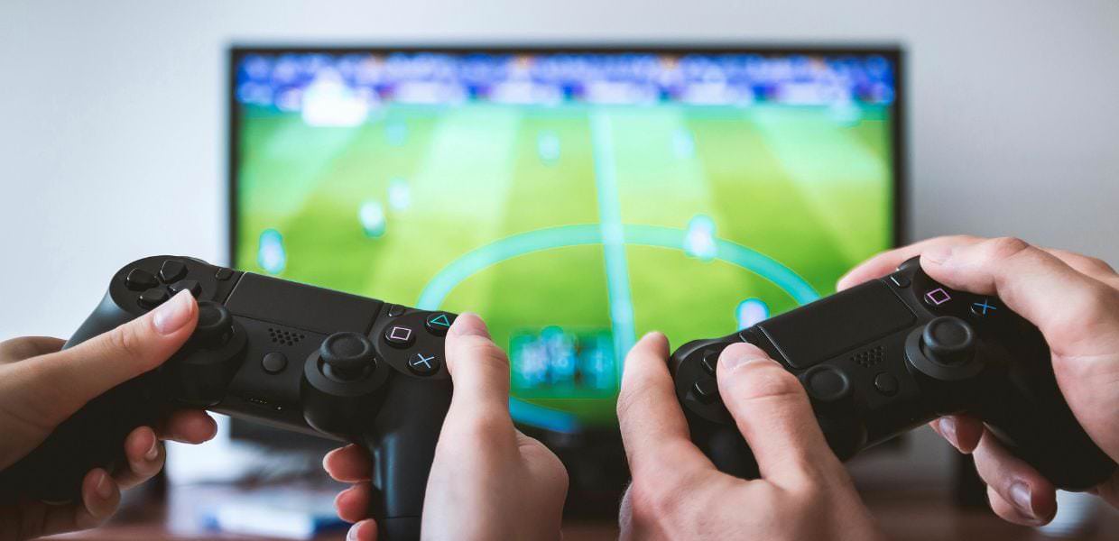 Videogiochi, 9 genitori inglesi su 10 li utilizzano come strumento per legare con i propri figli