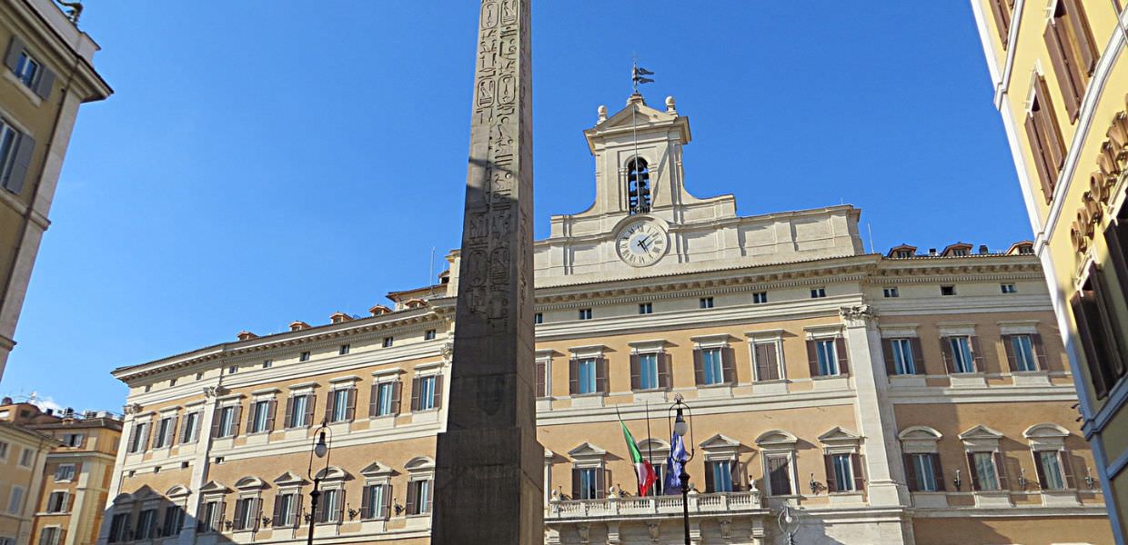 Manovra 2025, ultimi lavori in Commissione. I possibili provvedimenti per le famiglie e la scuola