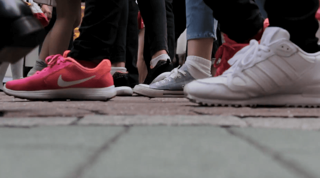 senakers lato oscuro moda