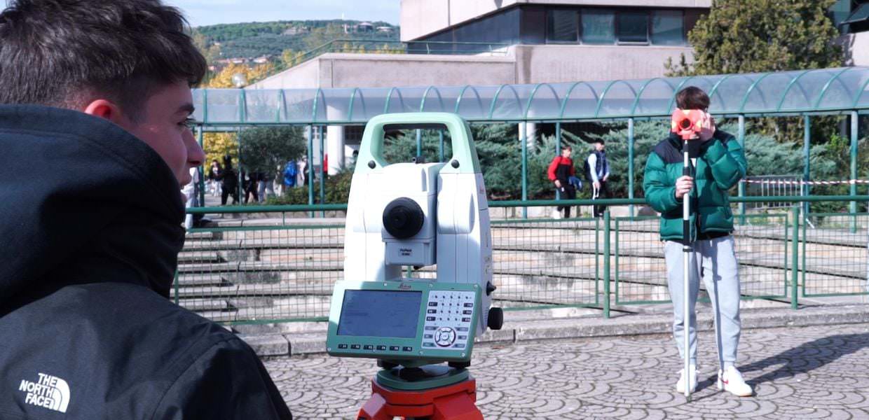 A Perugia carenza di geometri, l’appello del collegio