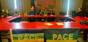 Perugia contro la guerra con ‘La casa brucia’, foto conferenza