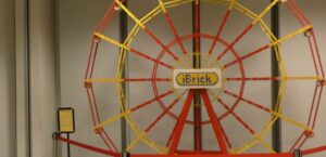 ’Umbria Con’ a Bastia Umbra (Pg) fa di nuovo centro, ruota panoramica Lego