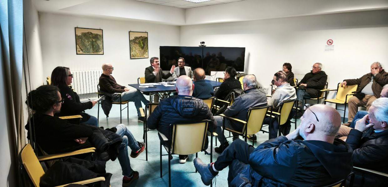 Umbria, Rifiuti, l’assessore De Luca ha incontrato i comitati di Terni