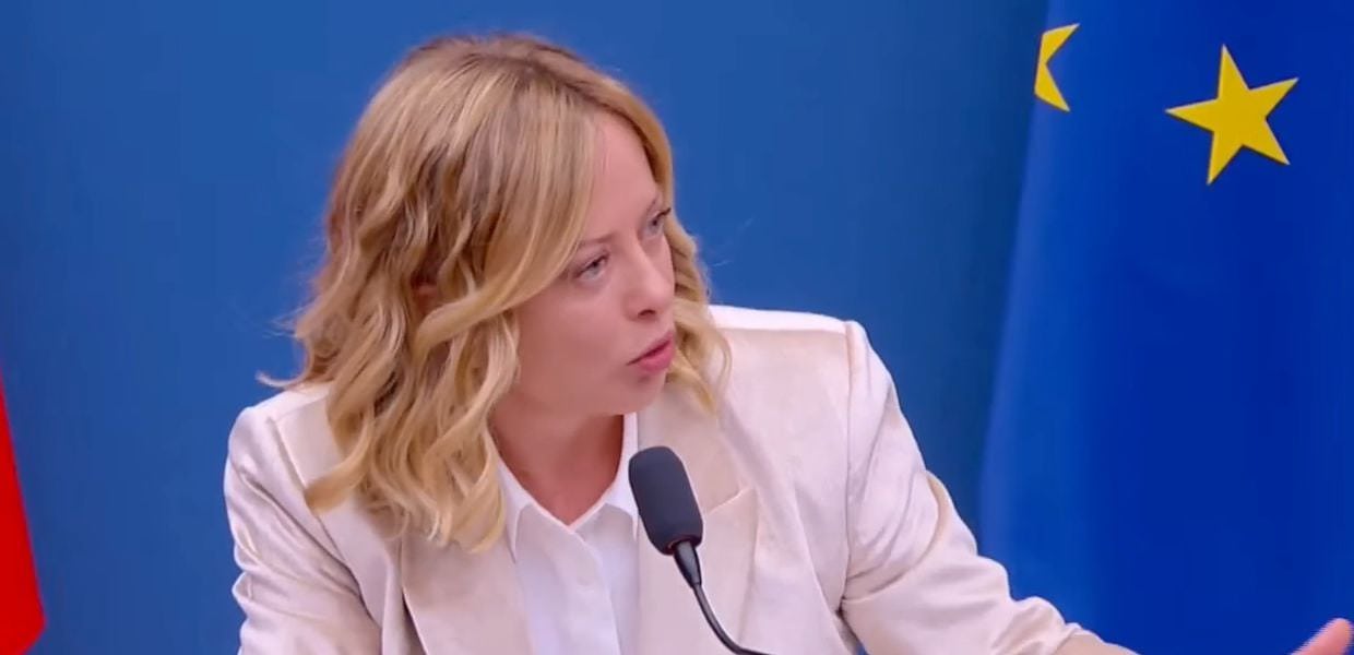 giorgia meloni conferenza stampa ambiente