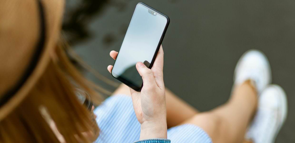 Anche la Danimarca dice addio agli smartphone a scuola