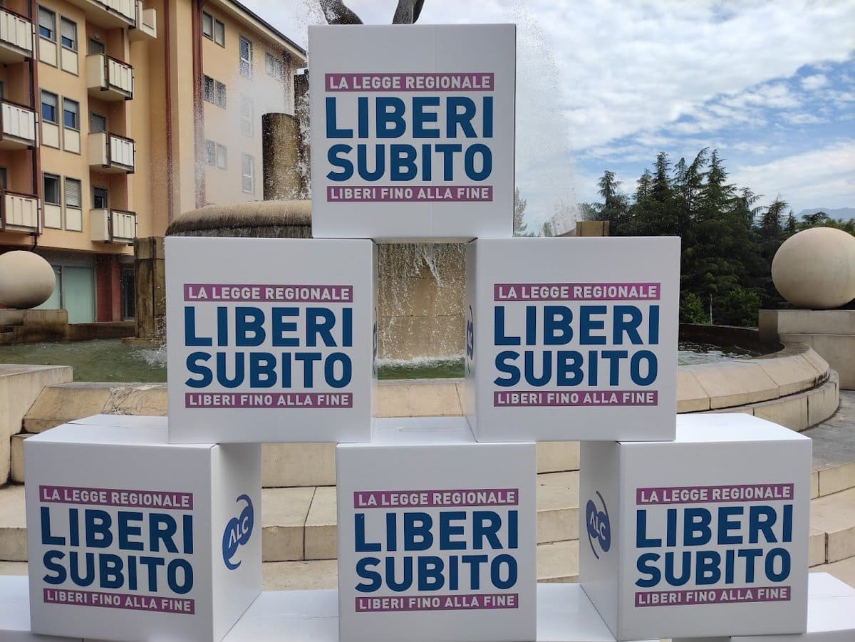 Fine vita, la Regione Toscana approva la legge ma il centrodestra fa ricorso