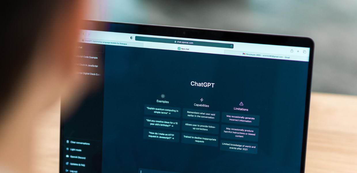 Intelligenza Artificiale sempre più temuta dai giovani che chiedono di studiarla a scuola