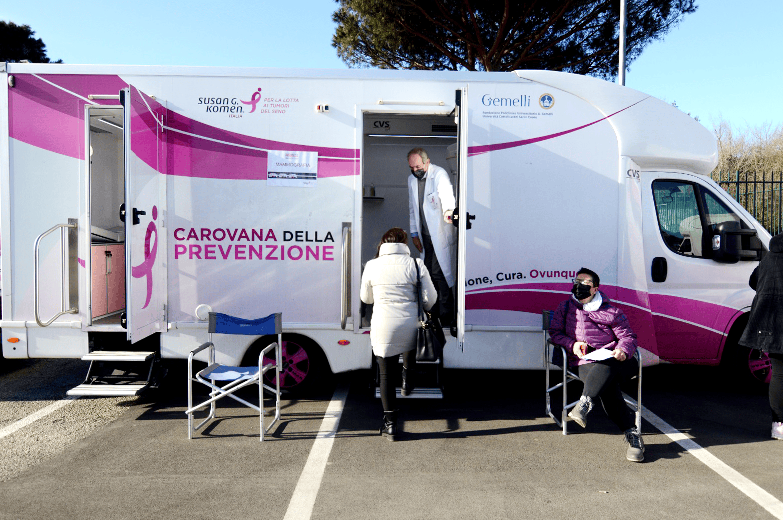 Tumori femminili, la Carovana del Giubileo per la prevenzione fa tappa a Roma