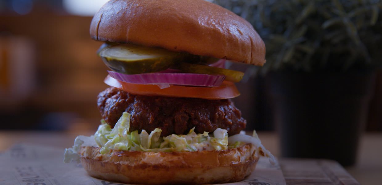 “Non sarò mai vegano”, il film che sfida i luoghi comuni sul veganismo