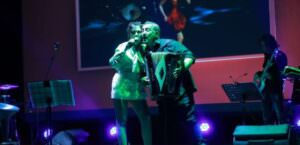 Musica, Carlotta incanta il Manini di Narni (Tr) con ‘Le nostre canzoni’, Carlotta e Riccardo Ciaramellari