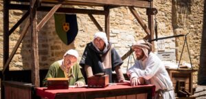 Bevagna (Pg), il borgo si veste di medievale per il ‘Mercato delle Gaite’, foto rievocazione