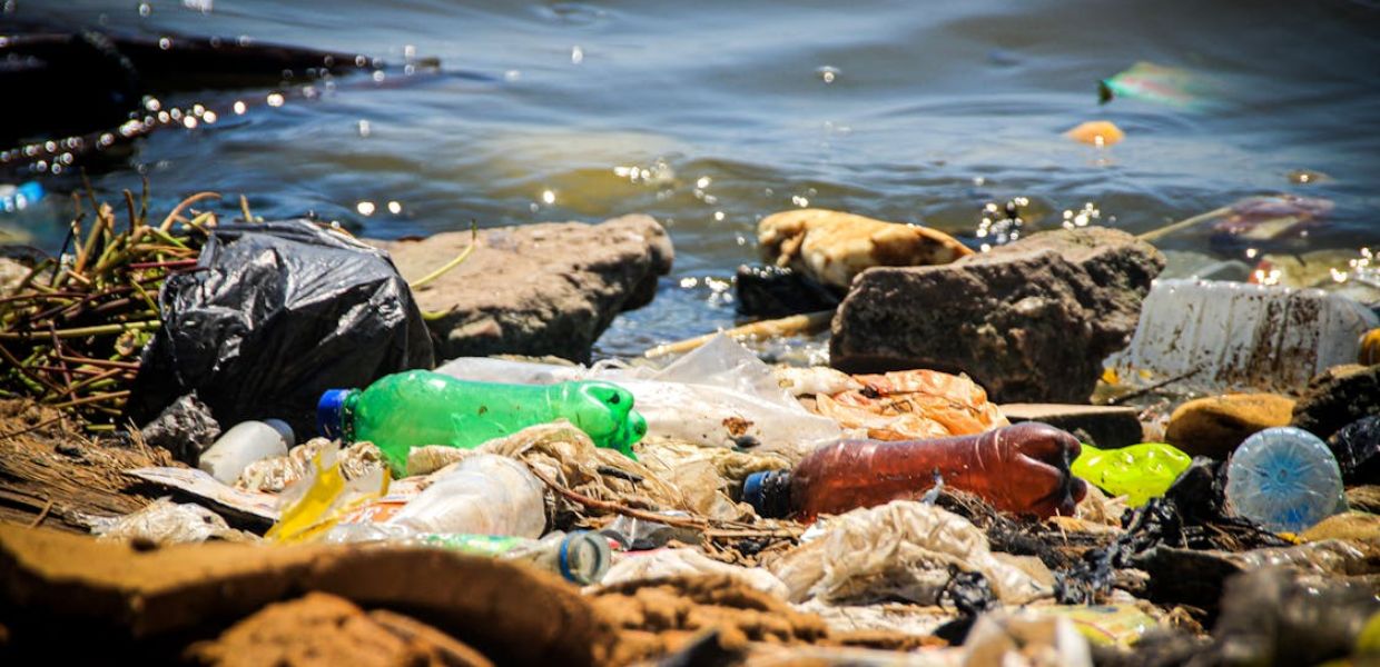 Inquinamento da plastica, da Nizza la Wake-Up Call firmata da oltre 90 Paesi