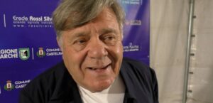 Musica, Castelraimondo (Mc), grande successo e tanti artisti in ricordo di Gianni Ravera, Beppe Carletti